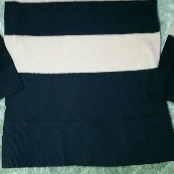 LOFT petite sweater - Picture 3 of 6